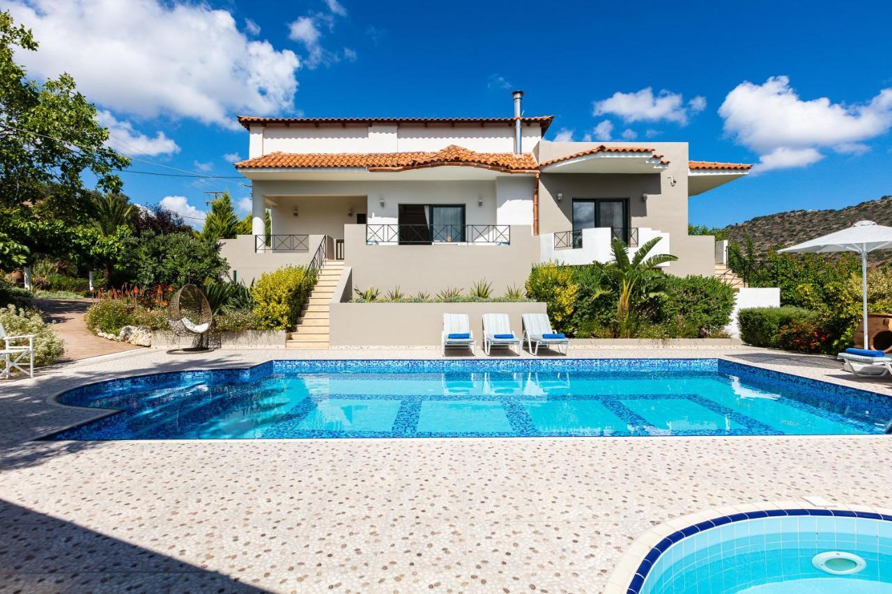 Alonia Villa, Refined Living With 50M2 Private Pool, By Thinkvilla Melidhonion  Ngoại thất bức ảnh
