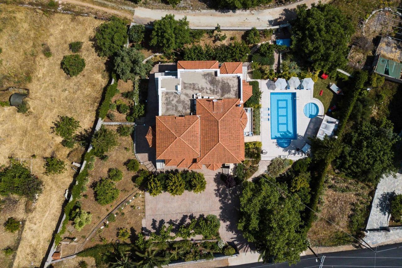 Alonia Villa, Refined Living With 50M2 Private Pool, By Thinkvilla Melidhonion  Ngoại thất bức ảnh